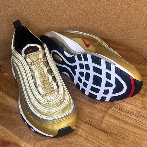 Nike
Air max 97
'Metallic gold 23
NWOT - Picture 9 of 16